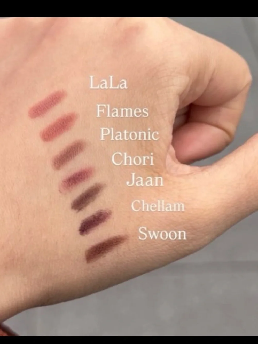 Kulfi Lassi Lips Staining Lip Liner Pencil in Chori Chori BNIB
